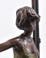 Kutas László (Budapest, 1936 - ) Lány gyöngyös kapuval. Patinázott bronz, márvány talapzaton.  jelze...