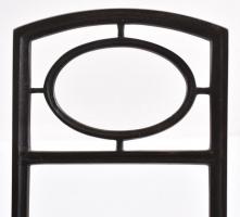 Kutas László (Budapest, 1936 - ) Lány gyöngyös kapuval. Patinázott bronz, márvány talapzaton.  jelze...