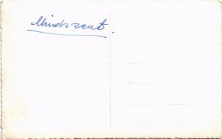 Mindszent, Földmíves szövetkezet termény kereskedése, üzlet, 1945-1950 kommunista zászlók, háborús p...