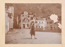 cca 1900 30 db keményhátú fotó, városkép, tájkép,  főként a korabeli Montenegróból, 9×13 és 12×18 cm...
