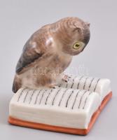 Kispesti porcelán bagoly, kézzel festett, jelzett, hibátlan, m:7cm