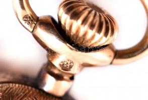 Arany (Au) Cylindre 14K női zsebóra virágmintás díszítéssel. Jelzett. Működő, lepattant zománc díszí...