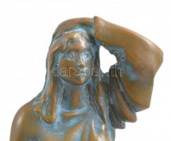 Mihály Gábor (1942- ): Csodálkozás. Mázas terrakotta szobor, jelzett, hibátlan m: 32 cm