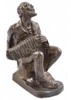TG. jelzéssel: Harmonikás. Mázas kerámia szobor. Jelzett, hibátlan. 24 cm