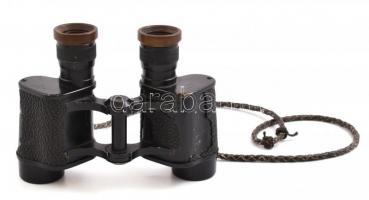 G. Fournier Paris, katonai távcső 8x-os nagyítás.Jelzett, bőr kopottas bőr borítással, bőr szíjjal 16 cm