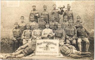 1914-1916 Magyar Hadivasutasok német nyelvtanfolyama, csoportkép / WWI German language course of the Hungarian military railwaymen. group photo (EK)