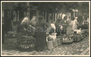 cca 1930 Állatvásár, piac, fotólap, 8,5×13,5 cm