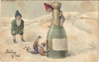 1917 Boldog új évet! Győri pezsgő törpékkel / New Year greetinng, champagne with dwarves. V.K. Vienne 5282.  (EK)