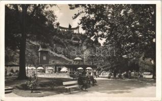 Budapest I. Szent Gellért szobor, Gellérthegyi feljárat, Hungária és Attila gyógyforrások a Döbrentei térnél, Gellért Udvar