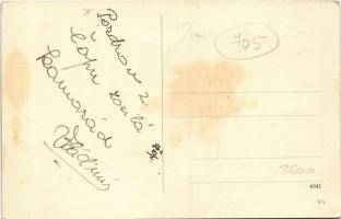 Csap, Cop, Chop; vasútállomás, autó, üzlet / Nádrazí / railway station, automobile, shop  (fl)