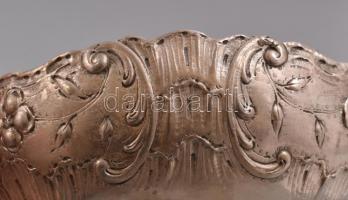 Ezüst (Ag) füles kínáló tálak / kosarak párban. Jelzett, JR mesterjeggyel. XIX. sz, vége  Össz: 521 ...