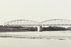 cca 1900 Nagyvárad környéke, vasúti híd, kartonra ragasztott, feliratozott fotó, 23×30 cm