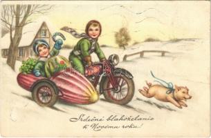 1943 Srdecné blahozelanie k Novému roku! / Slovakian New Year greeting art postcard, motorcycle with sidecar, pig. Amag 3263. (fa)