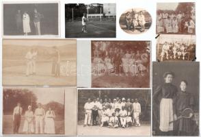 20 db RÉGI sport motívumú képeslap és fotó: tenisz / 20 pre-1945 sport motive postcards and photo: tennis