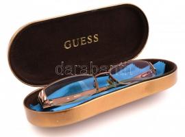 Guess szemüveg, kopásnyomokkal, tokban (karcolásokkal)