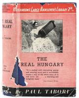 Paul Tabori: The real Hungary with 16 illustrations. London, 1939. Skeffington. KIadói vászon kötésben, jó állapotban, hozzá az eredeti papírborító szakadozott állapotban.