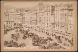 1898 Genova, Piazza Caricamento lovaskocsikkal és árusokkal, keményhátú fotó, 11×16,5 cm