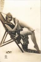1925 Gently erotic lady in swimsuit. P.C. Paris 1495.