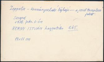 1918 A Zeppelin-léghajó a szegedi szerb templom felett, Kerny István (1879-1963) fotóművész fotója, ...