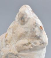 Nagy Sándor (1923-2017): Ülő asszony. Márvány, jelzés nélkül. 16x11,5x9 cm. Körmendi Galéria atesztj...