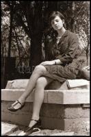 cca 1973 Ismerkedős felvételek modell-jelöltekről, 40 db vintage NEGATÍV, 24x36 mm