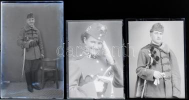 cca 1940 Huszáros felvételek, 3 db vintage üveglemez NEGATÍV Sándor Antalné (?-?) csongrádi fényképész hagyatékából, 15x10 cm és 12x9 cm