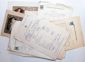 1898-1936 10 db felerészt okmánybélyeges bizonyítvány és még 4 db dekoratív oklevél ugyanazon időből