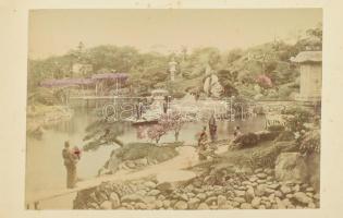 cca 1900 Japán fotóalbum Owari tartomány, japán népviseletek, kertek, folyók, hajók, gésák, 50 db fé...