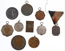 10db-os vegyes sportérem- és plakett tétel, közte ~1920. "Műegyetemi Athletikai és Football Clu...