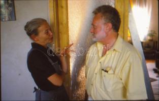 Jelentek a "Csapd le csacsi" című filmből, 1 db színes fotó + 3 db színes dia, 2×3 és 9×12...