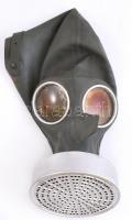 Német II. világháborús gyermek gázálarc. Jelzett / German WW2 Childs Gas Mask. Marked: WaA 320