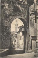 Siena, Arco di San. Giuseppe / street view, arch