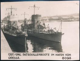 cca 1916 Az osztrák-magyar Dunai flottilla őrnaszádja Odesszánál, fotó. / Austro-Hungarian Danube Fleet patrol boot at Odessa, photo, 17x13 cm