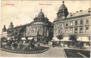 Kolozsvár, Cluj; Mátyás király tér, lovashintók, Haraszthy Jenő üzlete. Kristály Gőzmosó Gyár reklámja a hátoldalon / square, horse chariots, shop. Laundry advertisement on the backside