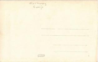 1921 Journée fribourgeoise d'Athlétisme. Equipe du FC Olympic vaiqueurs de la course des 7 kilo...