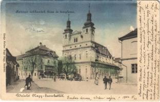 1904 Nagyszombat, Tyrnau, Trnava; tér, katonai rokkantak háza és templom, üzletek. Fischer Hugo kiadása / square, shops, house and church of the military disabled  (Rb)