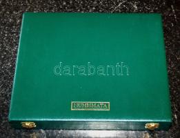 Éremtartó kazetta 2db tálcával, összesen 32 férőhellyel, használt