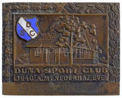 1940. Duna Sport Club - 1940 A menedékház éve - Műlesikló Bajnokság III. egyoldalas Br plakett zománcozott DSC címerrel (40,64g/50x40mm) T:2 / Hungary 1940. Duna Sport Club - 1940 Year of the shelter - Slalom Championship 3rd place one-sided Br plaque with enamelled logo of the DSC (40,64g/50x40mm) C:XF