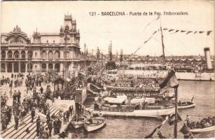 Barcelona, Puerta de la Paz. Embarcadero / pier, steamships, boats (from postcard booklet) (EK)
