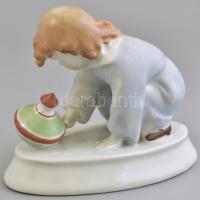Zsolnay búgócsigás kisfiú, kézzel festett, jelzett (Sinkó András), hibátlan, 15,5×8,5×12 cm