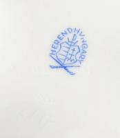 Herendi Rotschild mintás bonbonniere, kézzel festett, jelzett, kis kopással, 9x7 cm