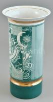 Hollóházi Szász Endre által tervezett mintával díszített porcelán váza, zöld mázzal. matricás, jelze...
