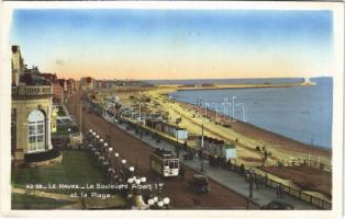 Le Havre, Le Boulevard Albert 1er et la Plage / street view, beach, tram, automobile