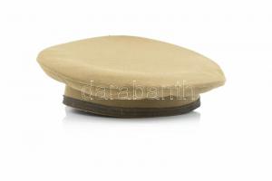 1945 M magyar tiszti társasági tányérsapka, hímzett sapkajelvénnyel, belső peremén kisebb sérüléssel...