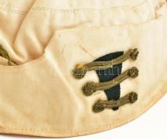 1938 előtti fehér honvéd tiszti tábori sapka, főhadnagyi rendfokozattal, műszaki topánnal / pre 1938...