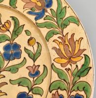 Badár Balázs (1855-1938): Fali tál, mázas kerámia, kézzel festett, mázhibákkal, kopásnyomokkal, jelz...