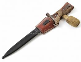 1895M Mannlicher szurony, Jelzés nélkül. Budapest, feketített hüvellyel, kardbojttal, szép állapotba...