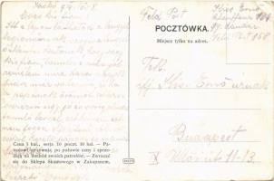 Raport druzyny polskiej przed jen. Baden-Powellem. Z ksiazki A. Malkowski. Jak skauci pracuja / Leng...