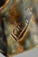 Zsolnay Vilmos mellszobra Formába préselt fehércserép. Zöldeskék eozinmázakkal festett. Kapás Nagy M...