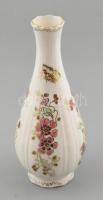 Zsolnay pillangó mintás váza, kézzel festett, jelzett, apró kopásnyomokkal. m: 20,5 cm
